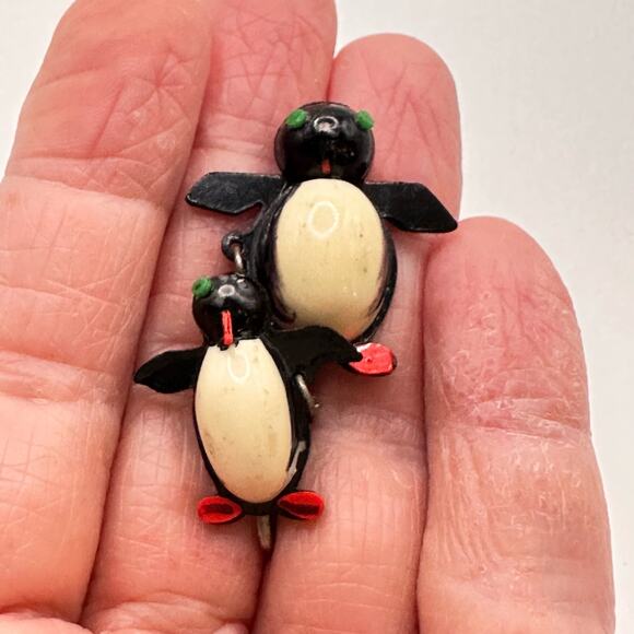 Vintage Celluloid Dual Penguin Brooch Scatter Pins Sweet but flawed - Picture 8 of 9